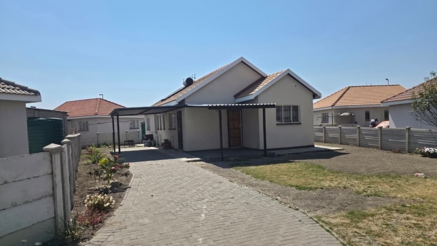 4 Bedroom Property for Sale in Freedom Park North West